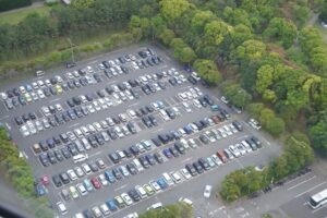 駐車場 空から